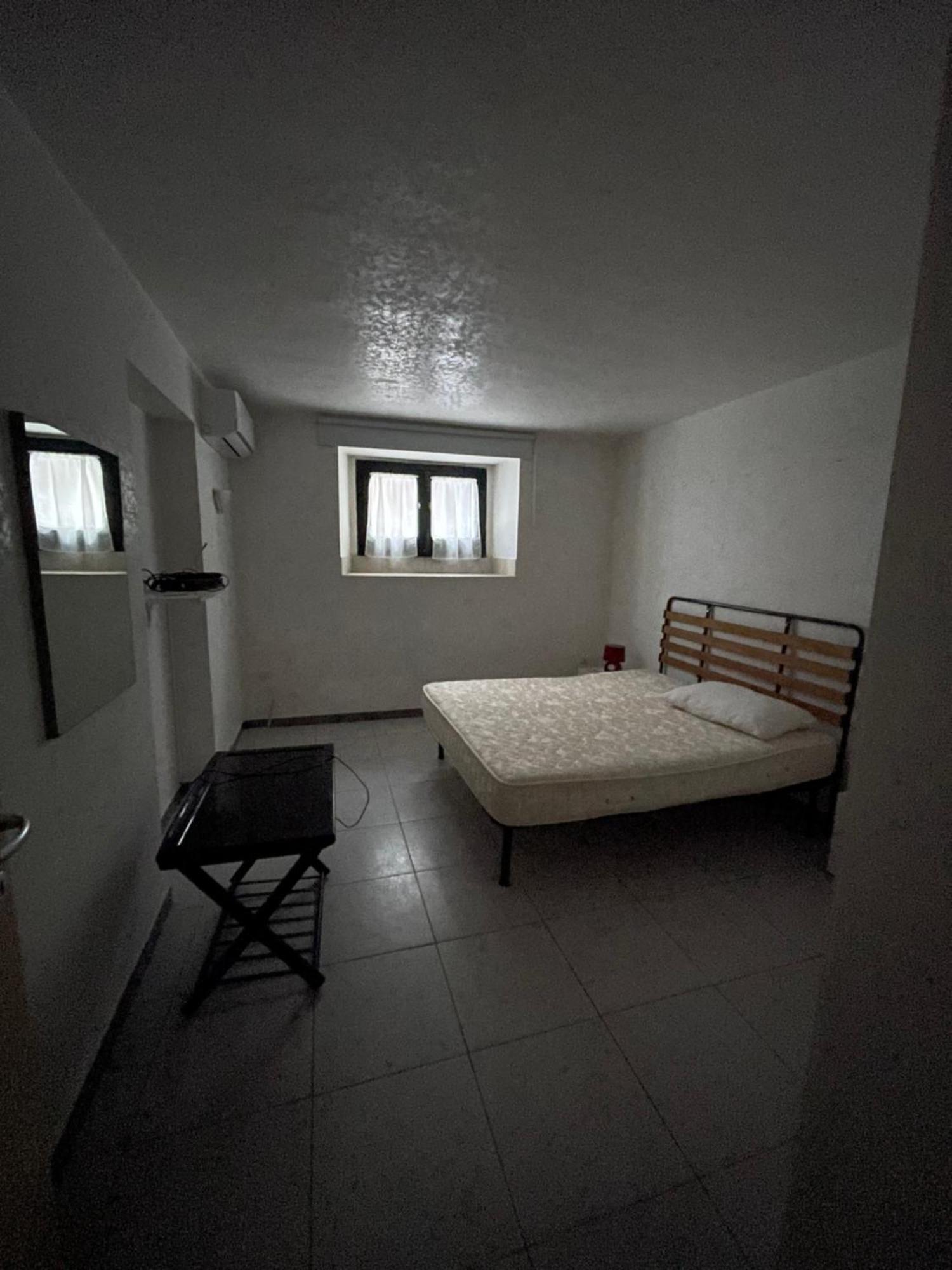 Le Stanze Di Max Bed & Breakfast แตร์โมลิ ภายนอก รูปภาพ