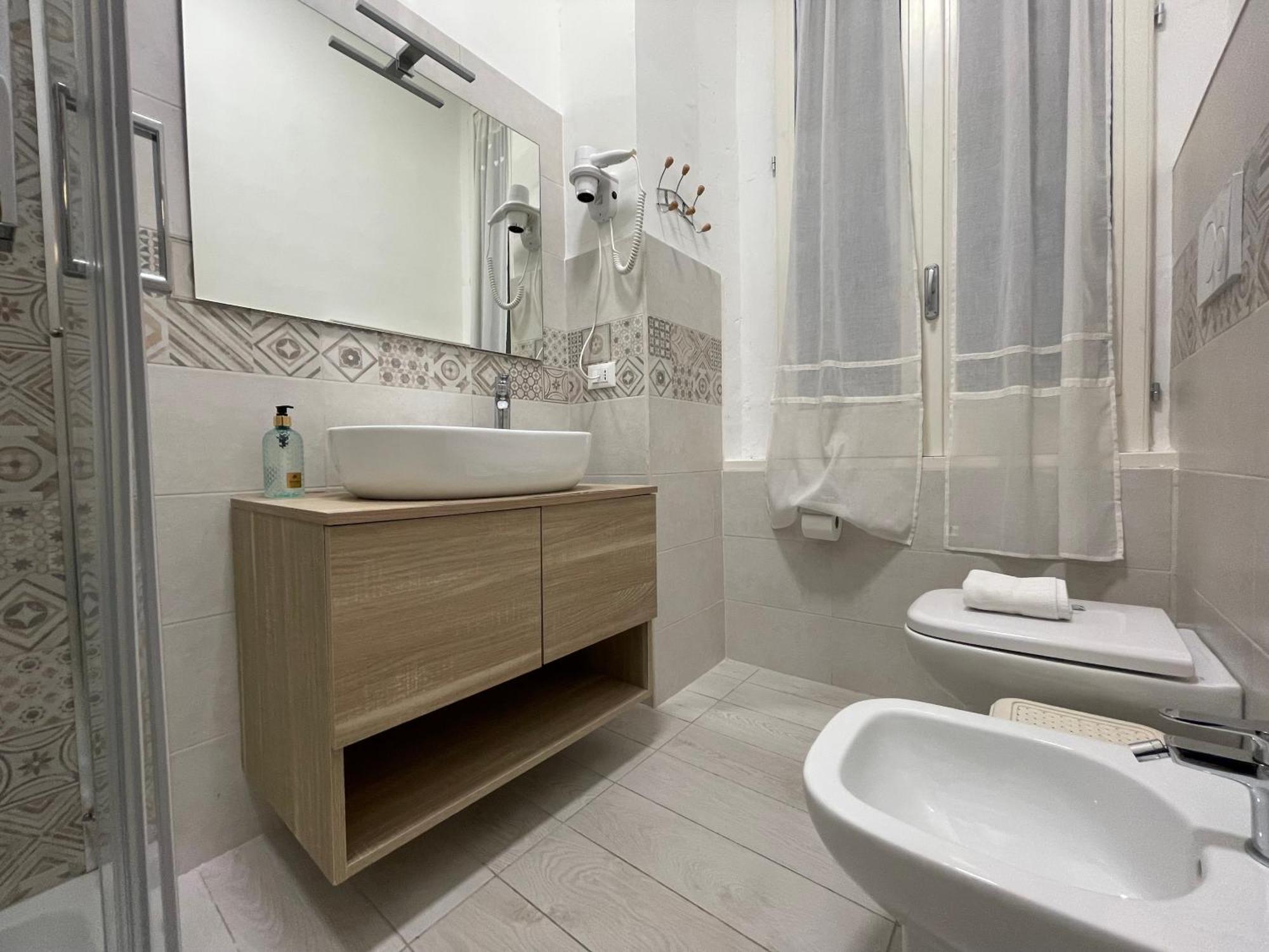 Le Stanze Di Max Bed & Breakfast แตร์โมลิ ภายนอก รูปภาพ