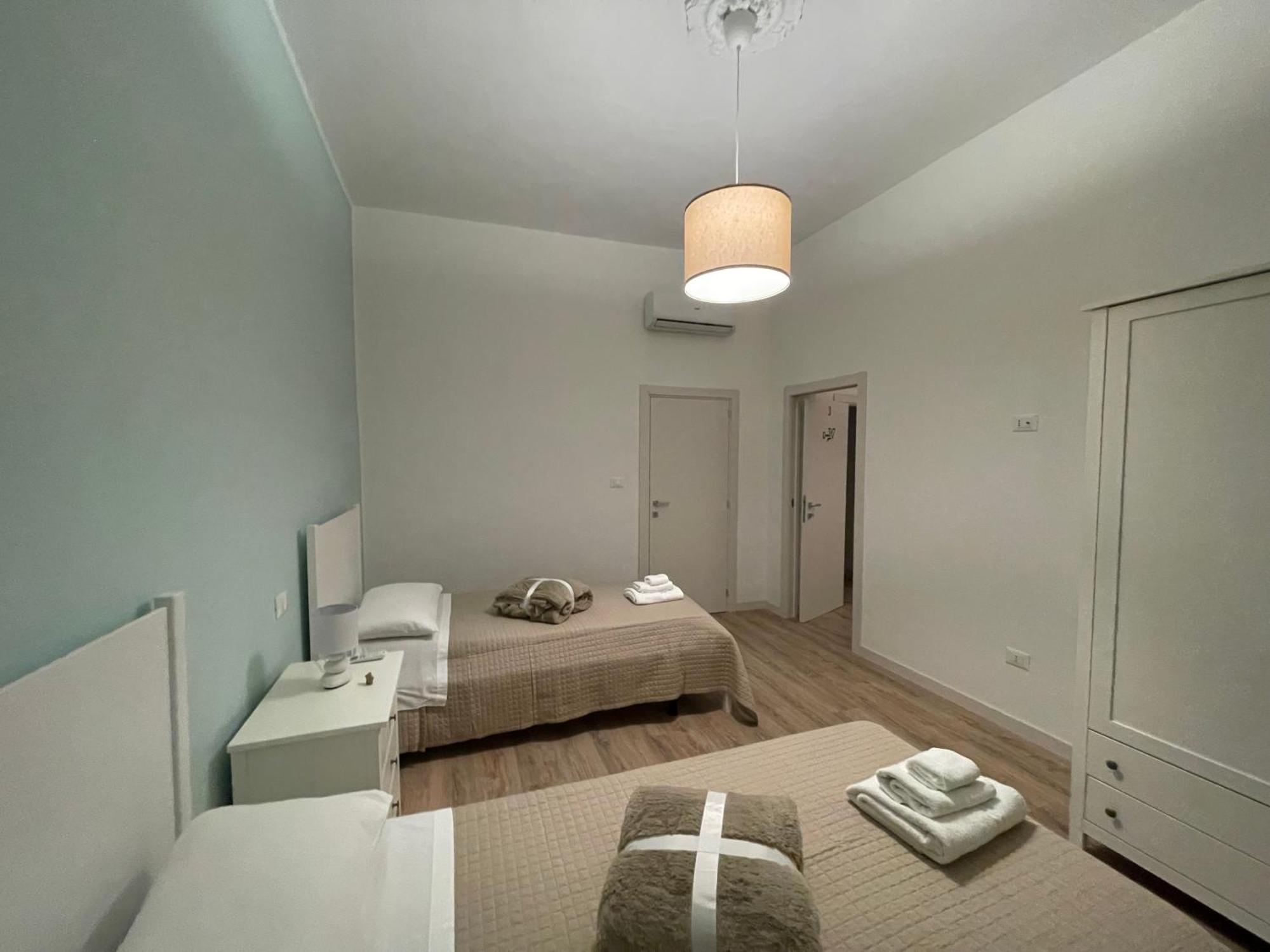 Le Stanze Di Max Bed & Breakfast แตร์โมลิ ภายนอก รูปภาพ